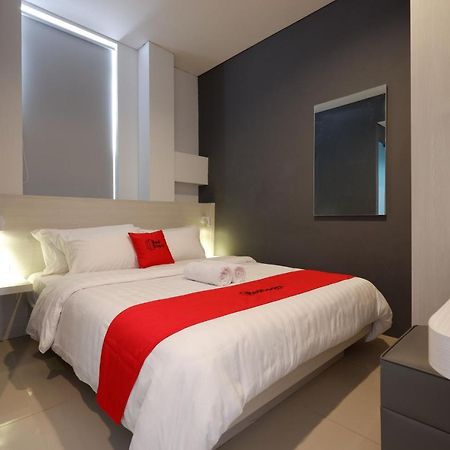 Reddoorz Plus Near Ciputra Mall Simpang Lima Семаранг Экстерьер фото