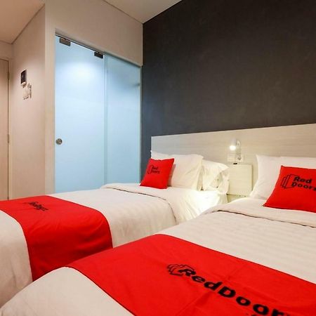 Reddoorz Plus Near Ciputra Mall Simpang Lima Семаранг Экстерьер фото
