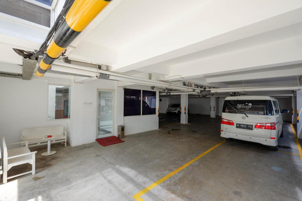 Reddoorz Plus Near Ciputra Mall Simpang Lima Семаранг Экстерьер фото